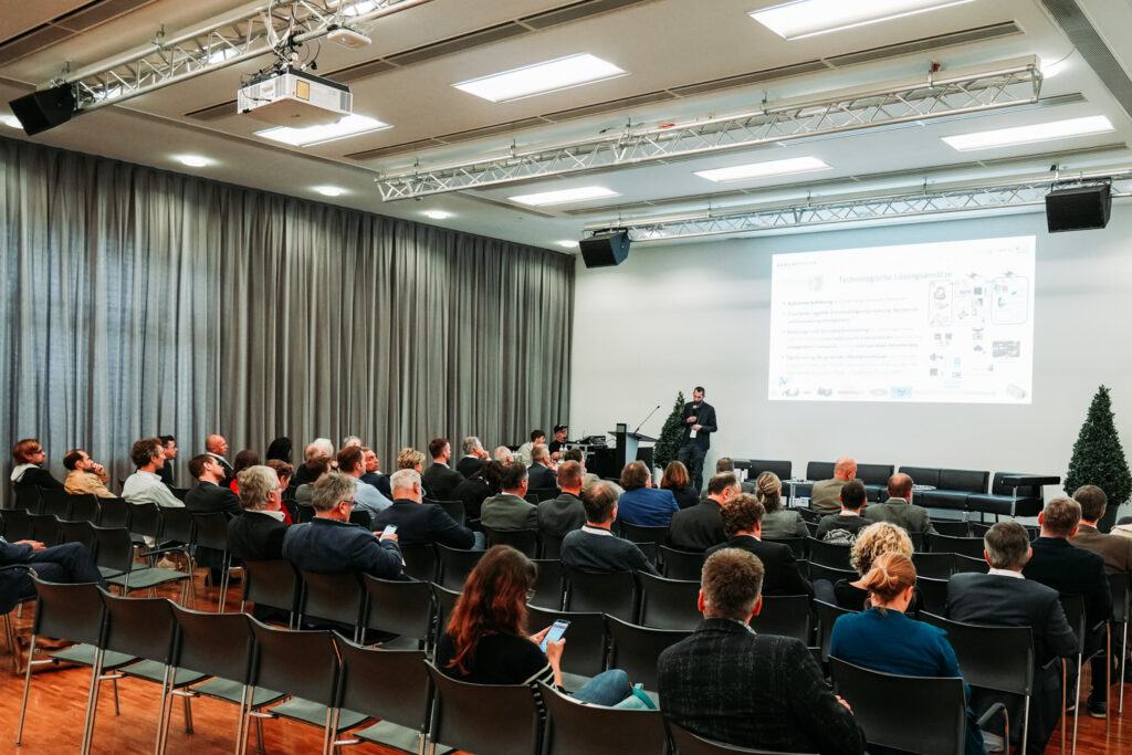 20241009_JR_SFG_Session_Sicherheit_und_Weltraum_Zukunftstag(c)Raiser_008